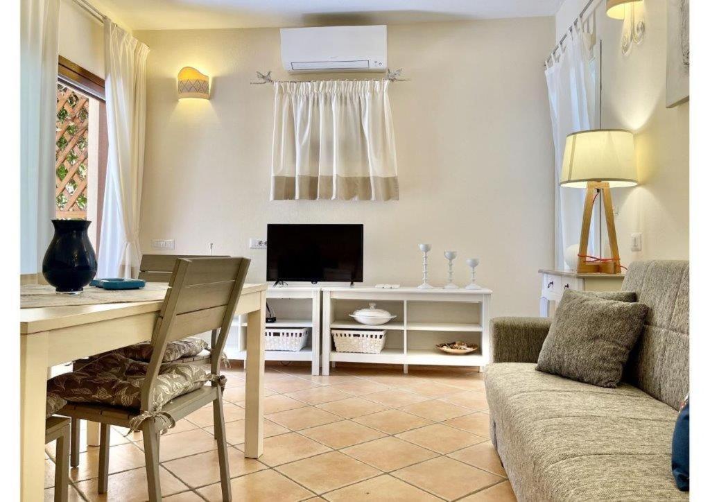 Le Residenze Sul Mare B6 Apartment Porto Ottiolu Exterior photo